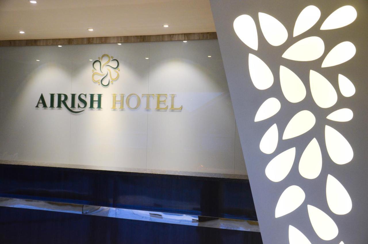 Airish Hotel Palembang Exterior foto